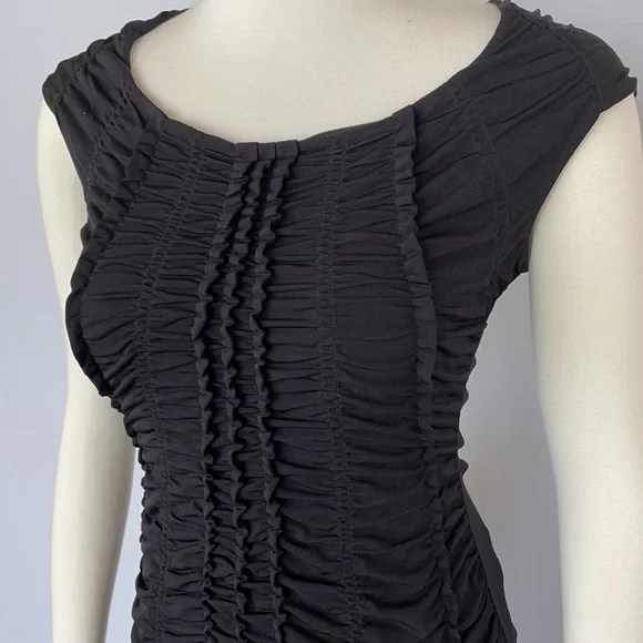 WHBM  Extended Sleeve Ruched Ruffle Top Size Small - Picture 12 of 14